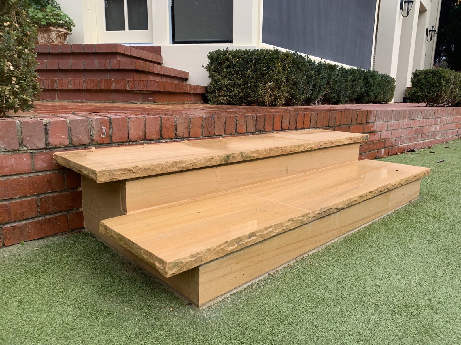Patio by Creative Stone Masonry